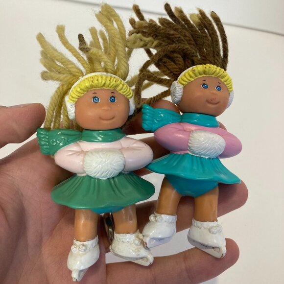 Vintage 80s Cabbage Patch Kids Mini Plastic Figures Lot of 6 Books Cookie Love - Picture 6 of 10
